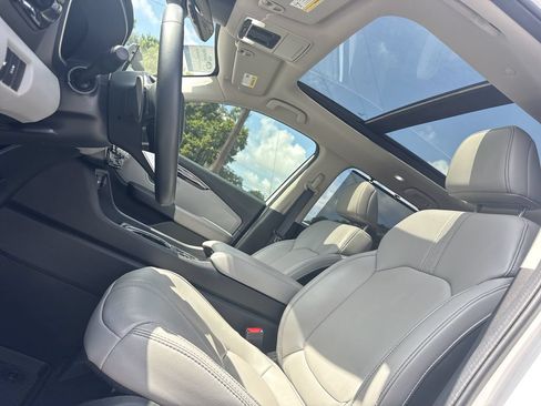 Used 2025 Honda Pilot Touring image 33