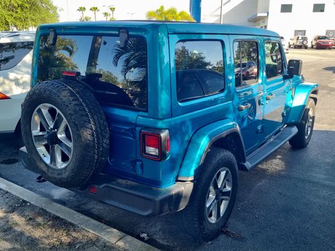 Used 2020 Jeep Wrangler Unlimited Sahara AWD/4WD image 9