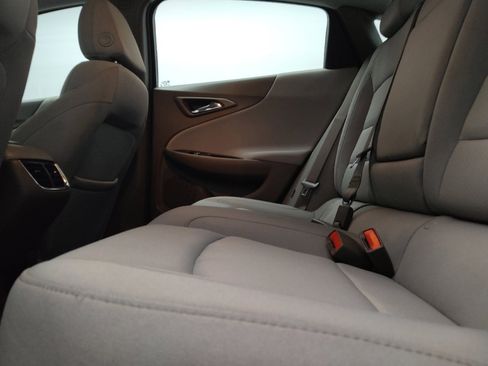 Used 2025 Chevrolet Malibu LT FWD image 18