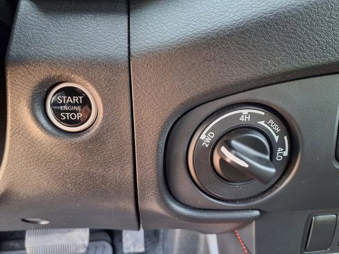 Used 2024 Nissan Frontier PRO-4X w/ Off-Road Protection Package image 16