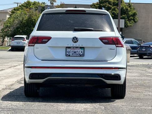 Used 2023 Volkswagen Tiguan SE R-Line AWD/4WD image 4