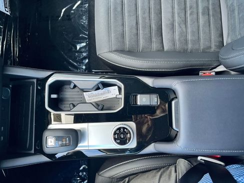 New 2026 Mitsubishi Outlander Trail Edition AWD/4WD image 18