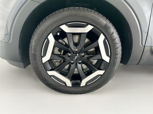 Used 2024 Kia Telluride S FWD image 29