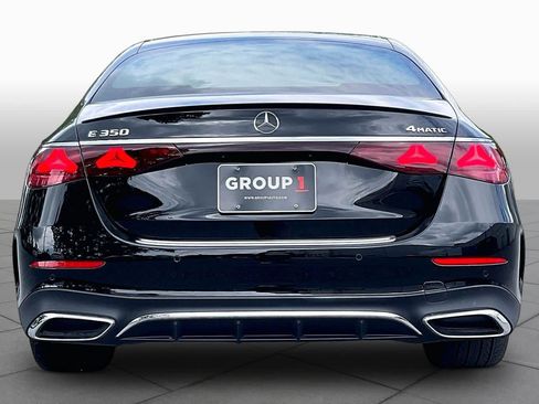 Used 2025 Mercedes-Benz E 350 4MATIC Sedan image 4