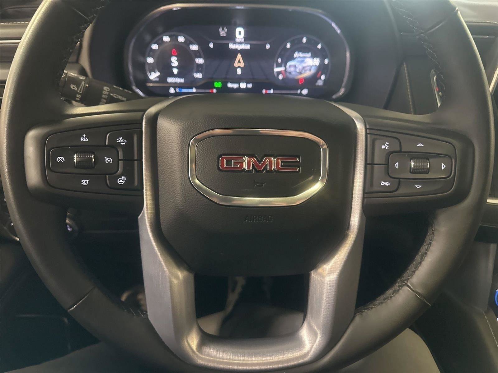 Used 2023 GMC Yukon XL SLT w/ SLT Premium Package AWD/4WD image 26