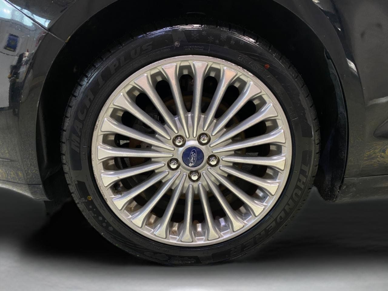 Used 2016 Ford Fusion Titanium FWD image 24