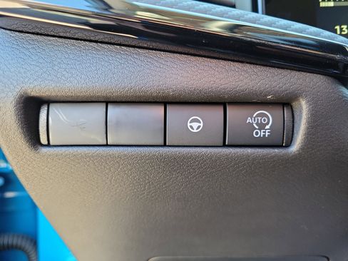 New 2026 Nissan Kicks SR image 24