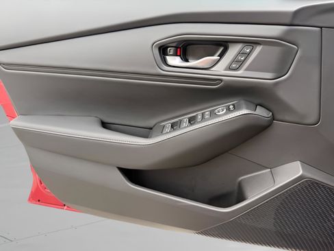 Used 2025 Honda Accord Sport image 21