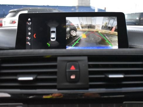 Used 2019 BMW M4 CS w/ Executive Package image 21