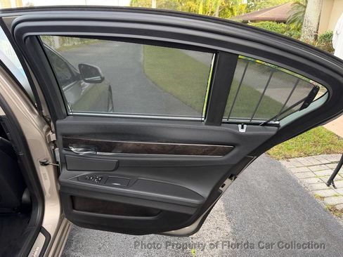 Used 2011 BMW 750i RWD image 72