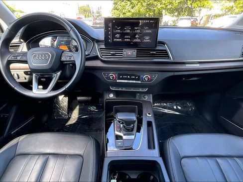 Used 2021 Audi Q5 e Premium Plus w/ Premium Plus Package AWD/4WD image 16