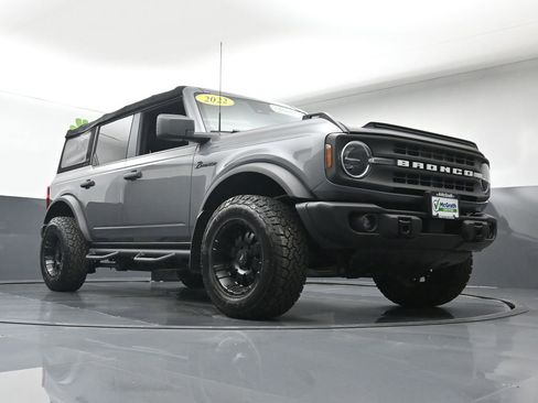 Used 2022 Ford Bronco Black Diamond image 24