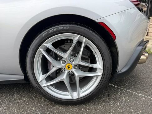 Used 2021 Ferrari Roma RWD image 10