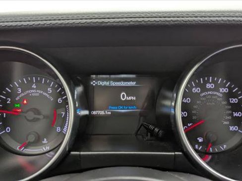 Used 2019 Ford Mustang Coupe RWD image 22