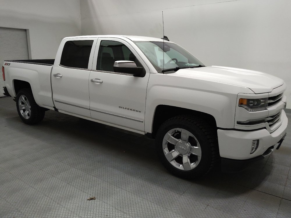 Used 2017 Chevrolet Silverado 1500 LTZ Z71 w/ LTZ Plus Package AWD/4WD image 11