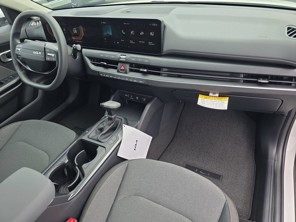 New 2026 Kia K4 FWD image 11