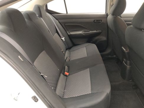 Used 2023 Nissan Versa S FWD image 19