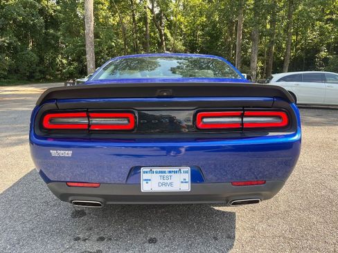 Used 2020 Dodge Challenger SXT w/ Blacktop Package RWD image 9