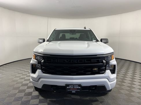Used 2022 Chevrolet Silverado 1500 Custom image 3