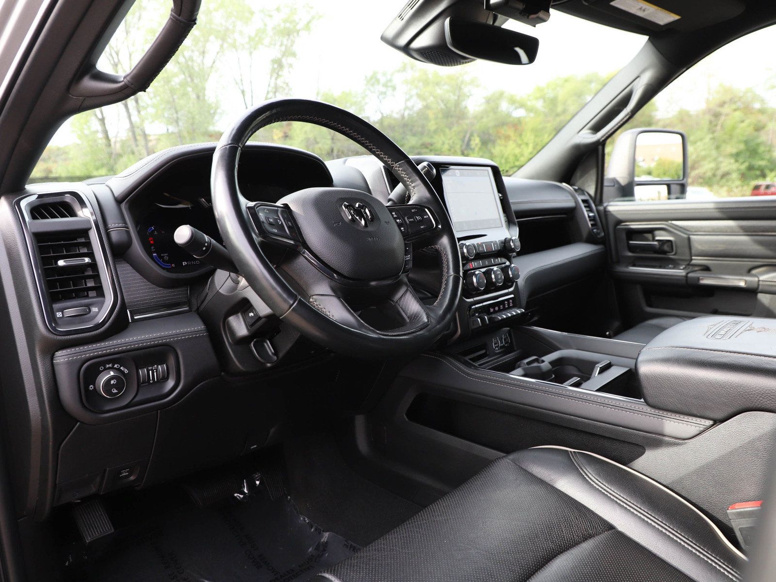 Used 2023 RAM 2500 Limited w/ Night Edition AWD/4WD image 27