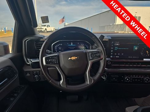 Used 2024 Chevrolet Silverado 2500 LTZ image 2