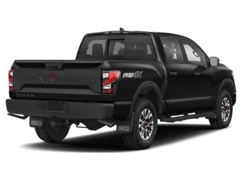 Used 2024 Nissan Titan PRO-4X w/ Pro-4x Convenience Package image 2