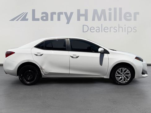 Used 2019 Toyota Corolla LE FWD image 6
