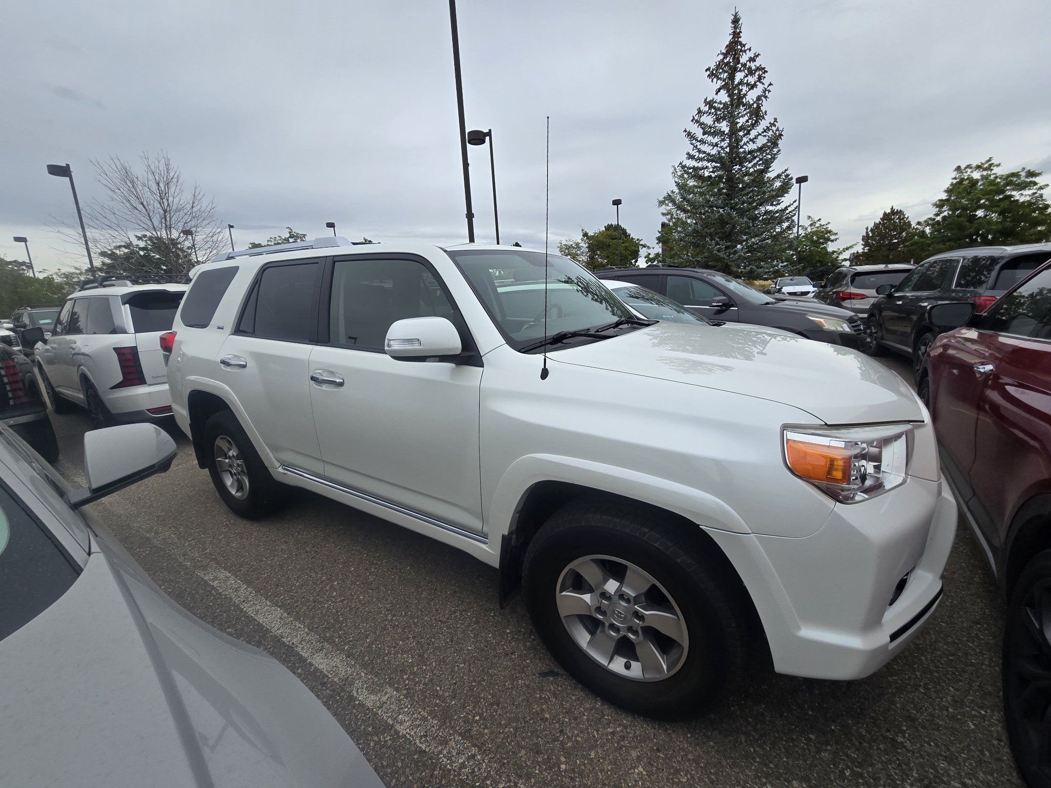 Used 2013 Toyota 4Runner SR5 w/ Convenience Pkg AWD/4WD image 7