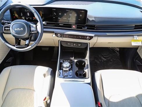 New 2026 Kia Carnival EX image 11