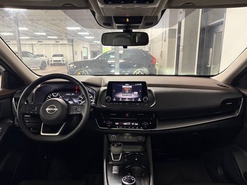 Used 2022 Nissan Rogue SV w/ SV Premium Package AWD/4WD image 8