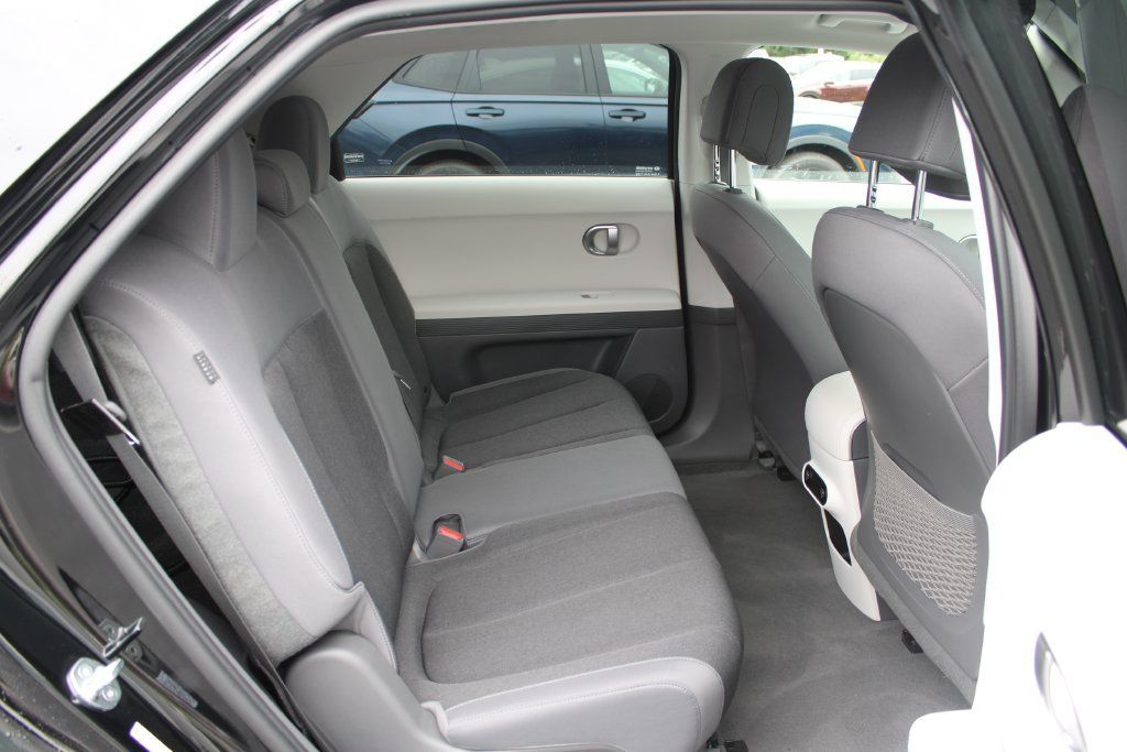 Used 2024 Hyundai Ioniq 5 SEL AWD/4WD image 14