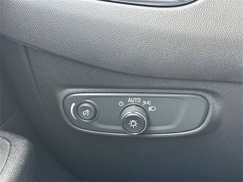 Certified 2024 Chevrolet Equinox LT image 17