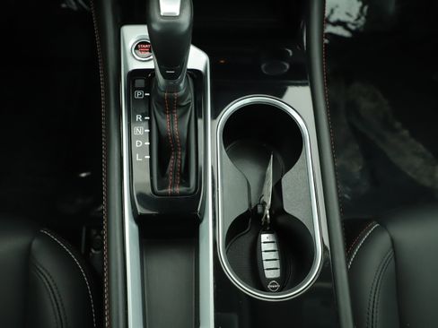 Used 2024 Nissan Altima 2.5 SR w/ SR Premium Package image 19