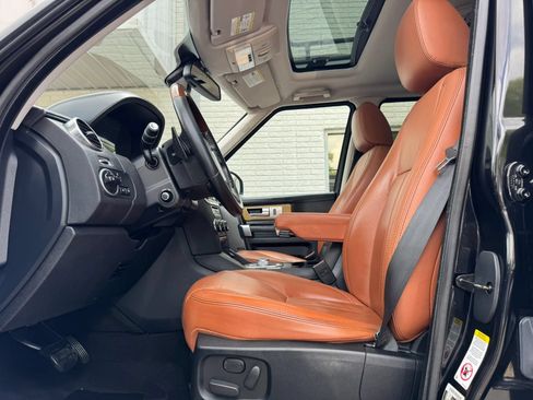 Used 2016 Land Rover LR4 HSE LUX AWD/4WD image 17