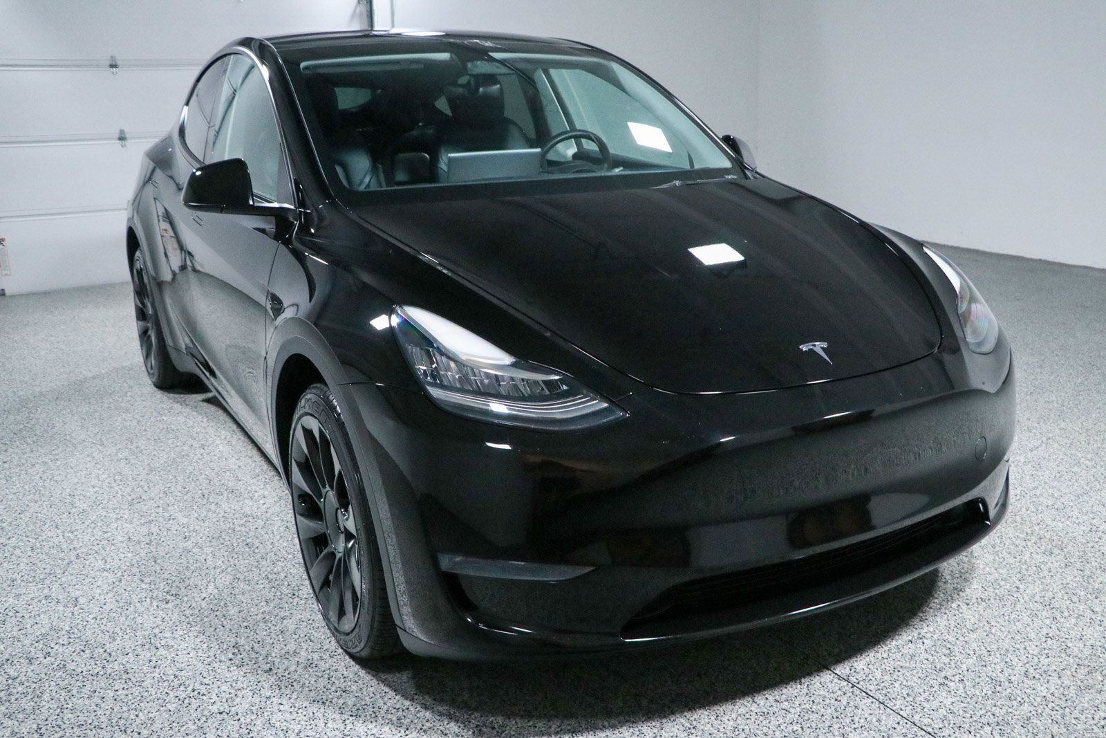 Used 2023 Tesla Model Y Long Range AWD/4WD image 5