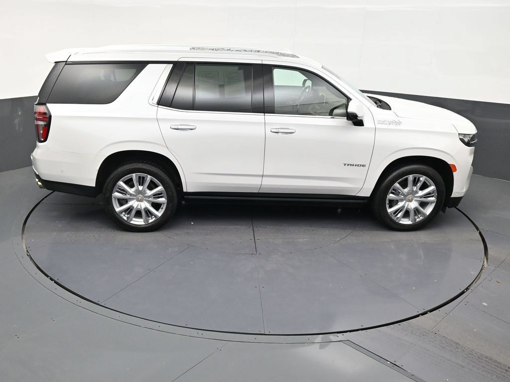 Used 2023 Chevrolet Tahoe High Country w/ Advanced Technology Package RWD image 17