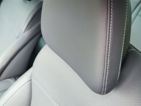 Used 2025 Mercedes-Benz C 300 Sedan image 8