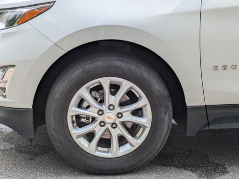 Used 2018 Chevrolet Equinox LT image 14