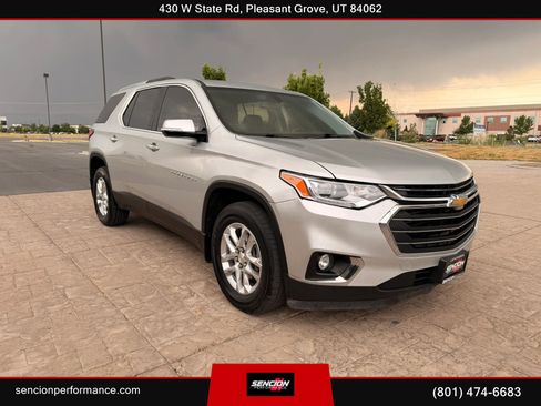 Used 2018 Chevrolet Traverse LT AWD/4WD image 1