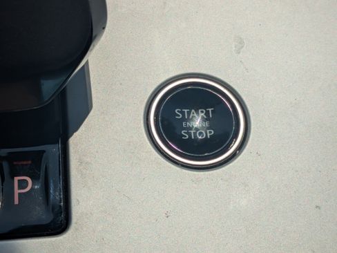 Used 2024 Land Rover Range Rover SE AWD/4WD image 27