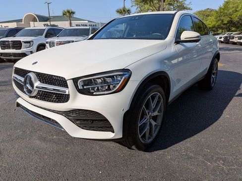Used 2023 Mercedes-Benz GLC 300 4MATIC Coupe image 8