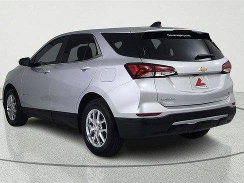 Used 2022 Chevrolet Equinox LT FWD image 4