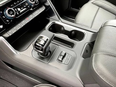 New 2026 GMC Sierra 1500 Denali w/ Technology Package AWD/4WD image 9