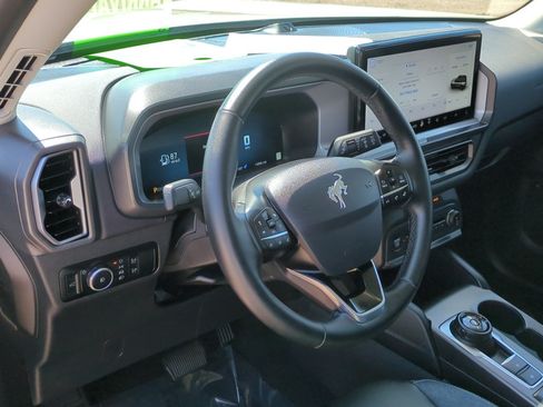 Used 2025 Ford Bronco Sport Outer Banks w/ Outer Banks Tech Package+ AWD/4WD image 13