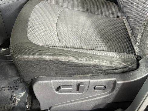 Used 2012 Nissan Rogue SV AWD/4WD image 14