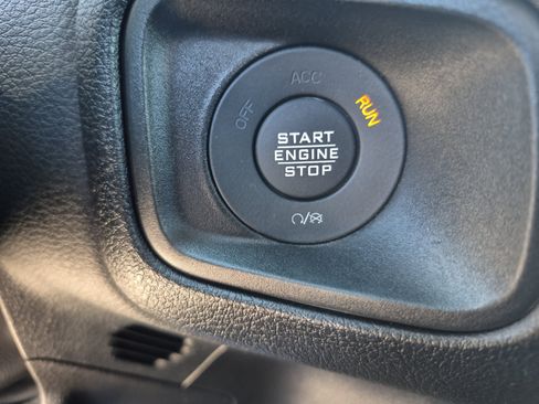 Used 2026 Jeep Wrangler Unlimited Sport AWD/4WD image 32