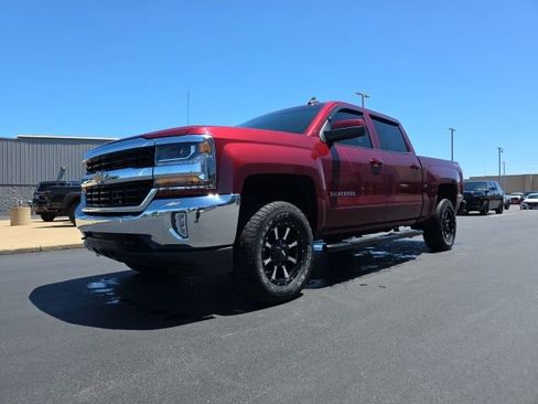 Used 2017 Chevrolet Silverado 1500 LT w/ All Star Edition AWD/4WD image 3