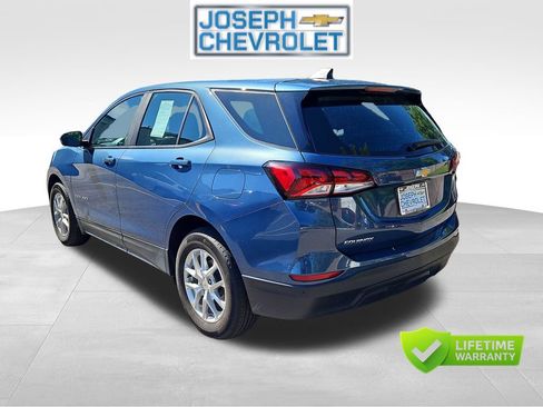 Used 2024 Chevrolet Equinox LS w/ Driver Confidence II Package FWD image 3