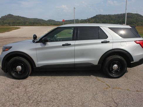 Used 2020 Ford Explorer 4WD Police Interceptor image 9