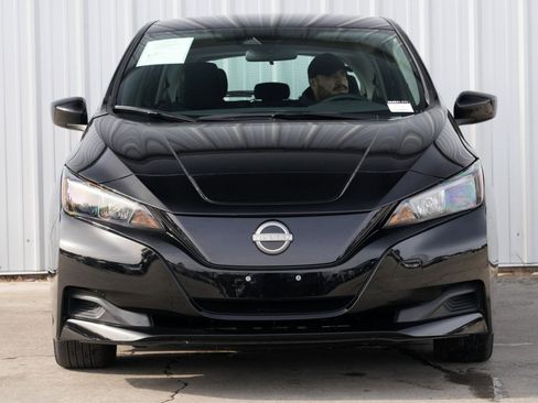 Used 2025 Nissan Leaf S image 6